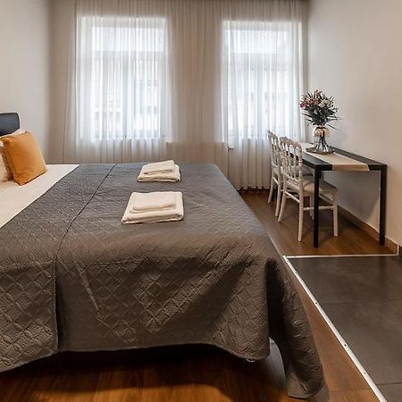 Dupont Gare Du Nord Apartment Brussel Bagian luar foto