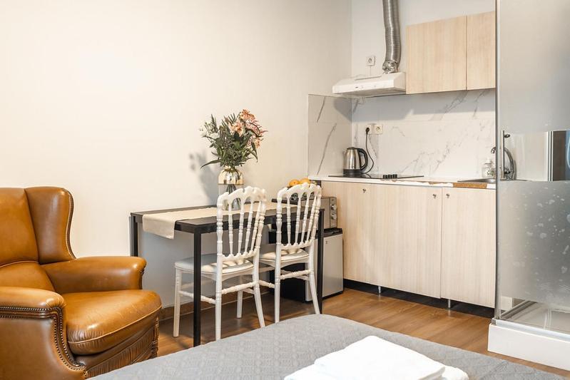 Dupont Gare Du Nord Apartment Brussel Bagian luar foto