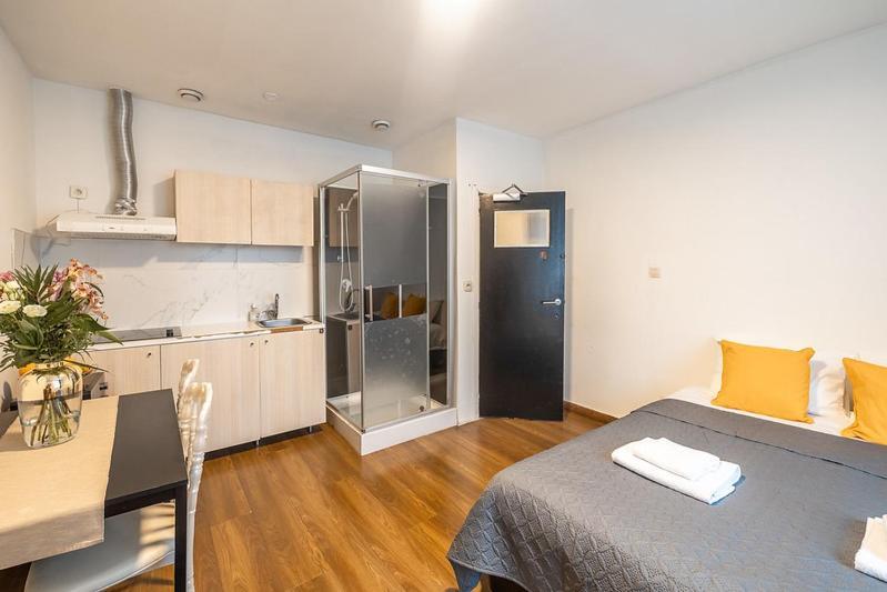 Dupont Gare Du Nord Apartment Brussel Bagian luar foto