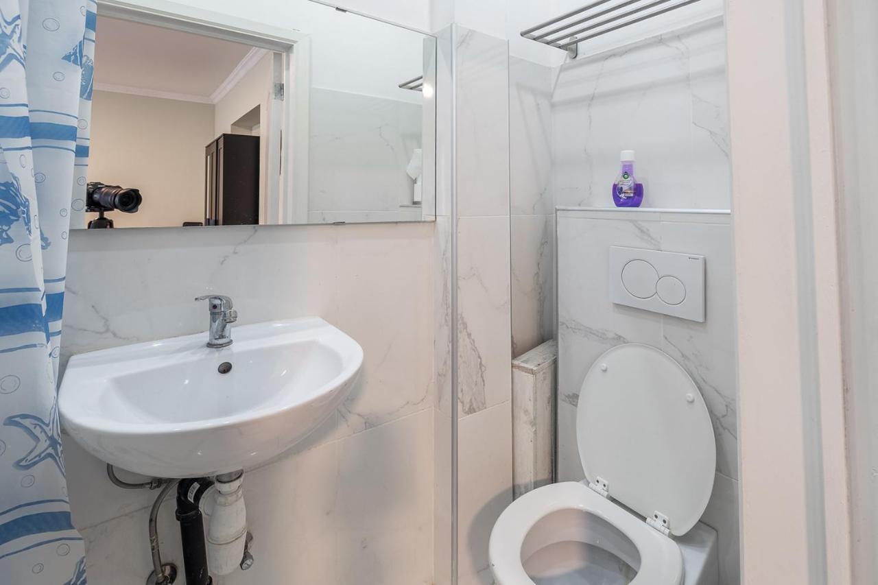 Dupont Gare Du Nord Apartment Brussel Bagian luar foto