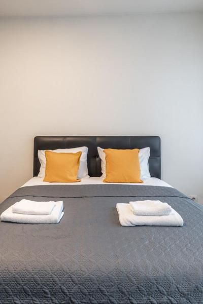 Dupont Gare Du Nord Apartment Brussel Bagian luar foto